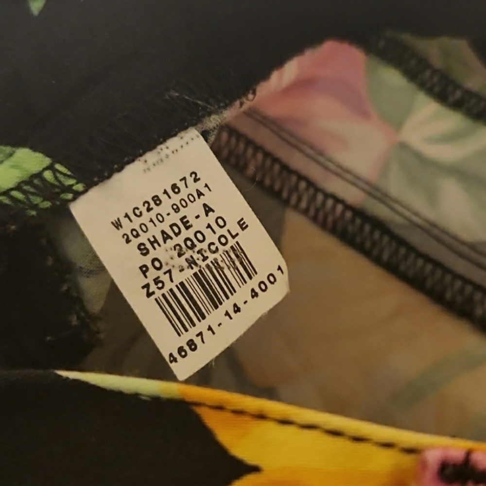 EUC Ralph Lauren Floral Cropped Pants - Black, Yellow, Pink, Green, Size 14 - Picture 6 of 6